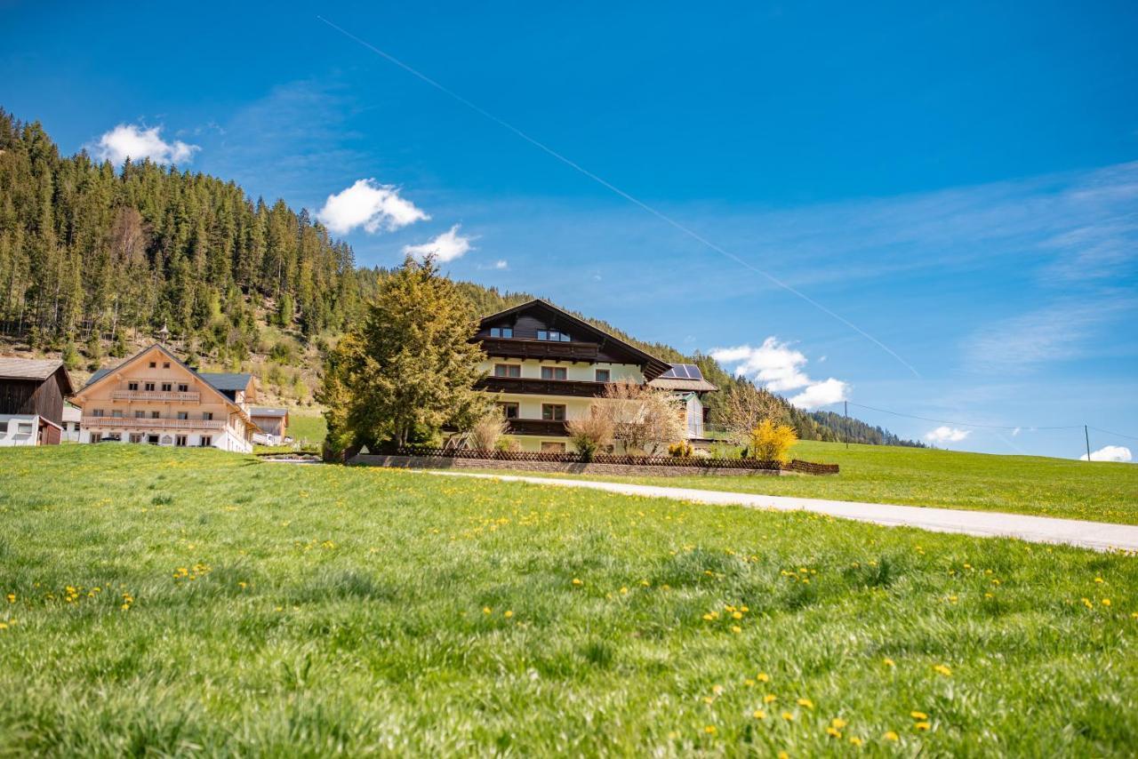 Gaestehaus Huber Fruehstueckspension Шладминг Экстерьер фото